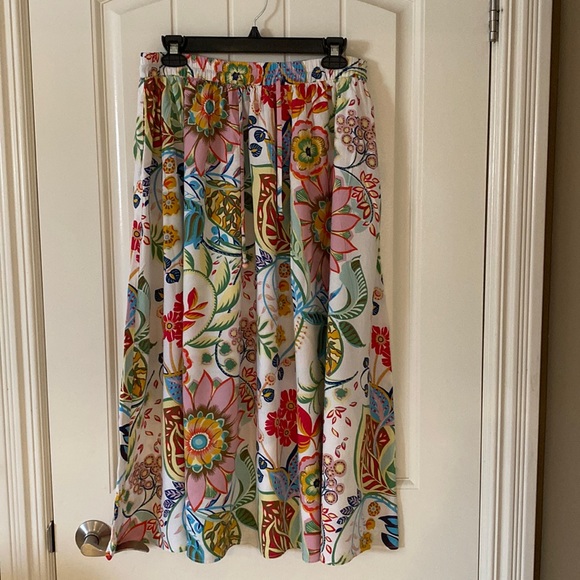 FLORAL PRINTED SKIRT - Picture 1 of 2